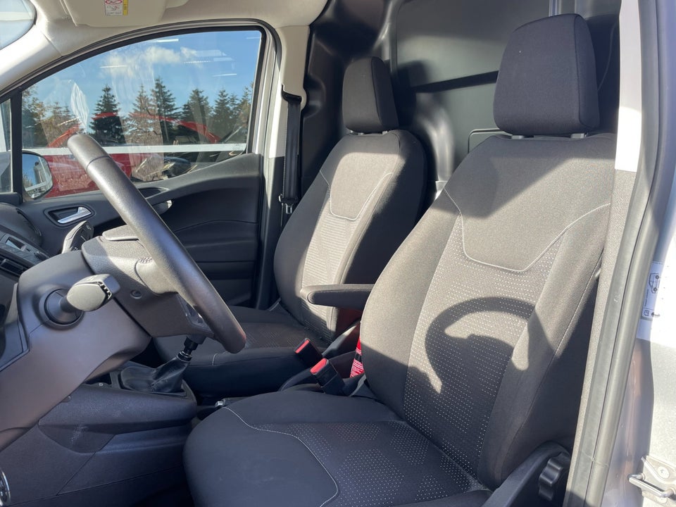 Ford Transit Courier 1,0 EcoBoost Limited