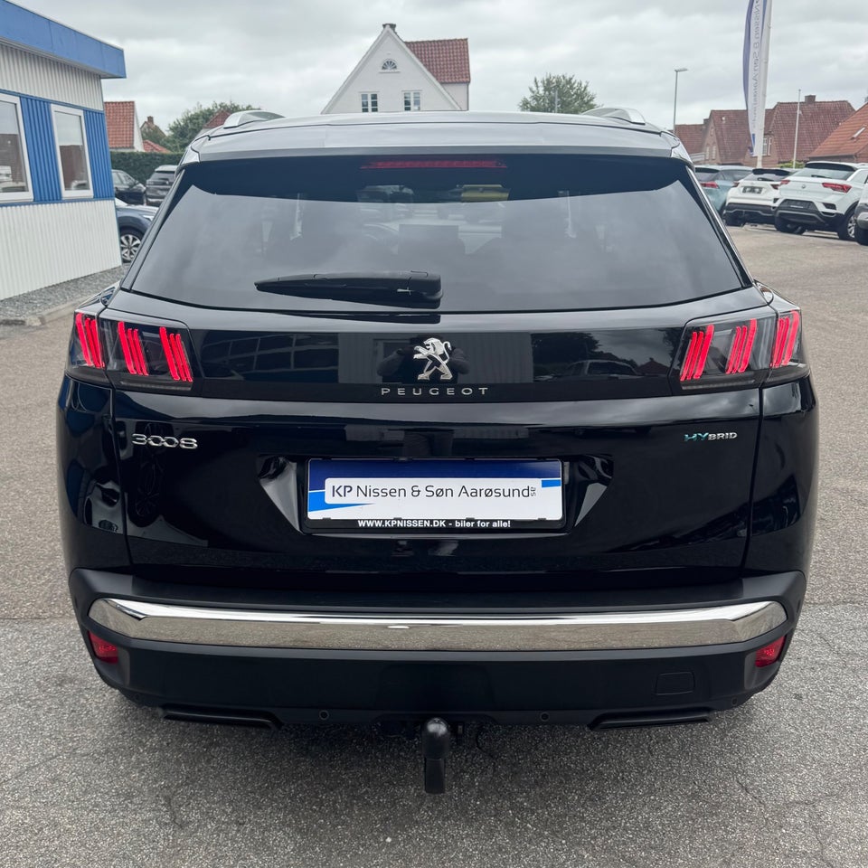 Peugeot 3008 1,6 Hybrid First Selection EAT8 5d