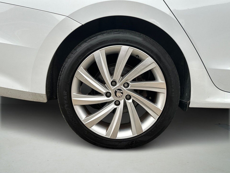 Skoda Octavia 1,4 TSi iV Plus Combi DSG 5d