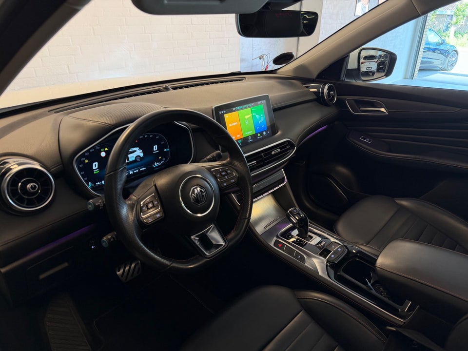 MG EHS 1,5 PHEV Luxury 5d