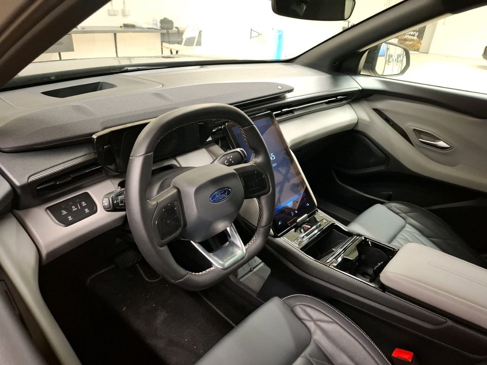 Ford Explorer 77 Premium Extended Range 5d