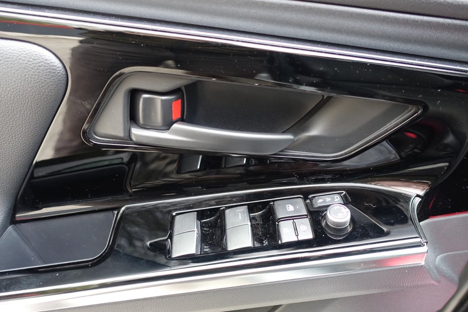 Toyota bZ4X Executive AWD 5d