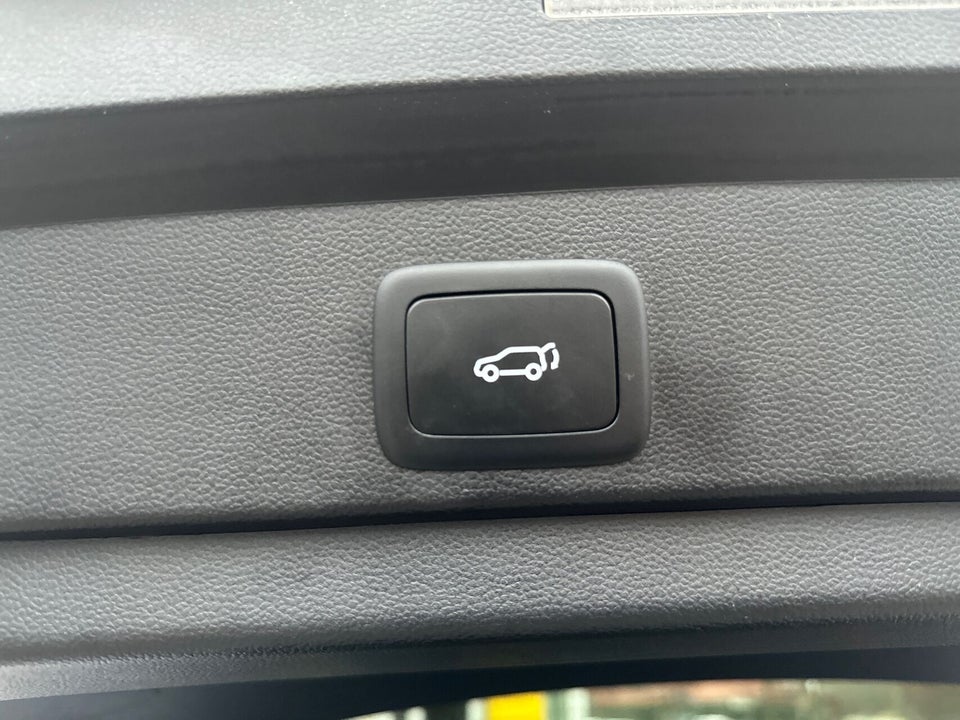 MG Marvel R Luxury 5d