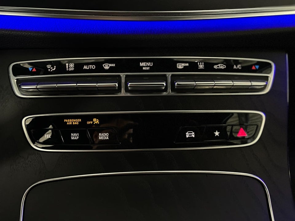 Mercedes E300 e 2,0 AMG Line stc. aut. 5d