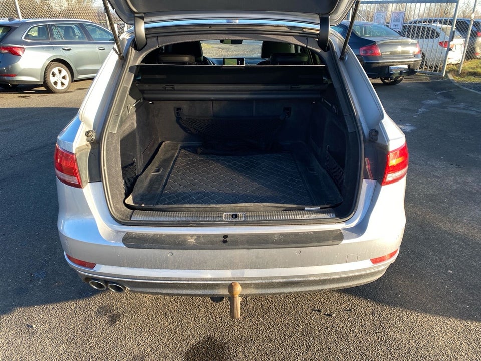 Audi A4 2,0 TDi 190 S-line Avant quattro S-tr. 5d