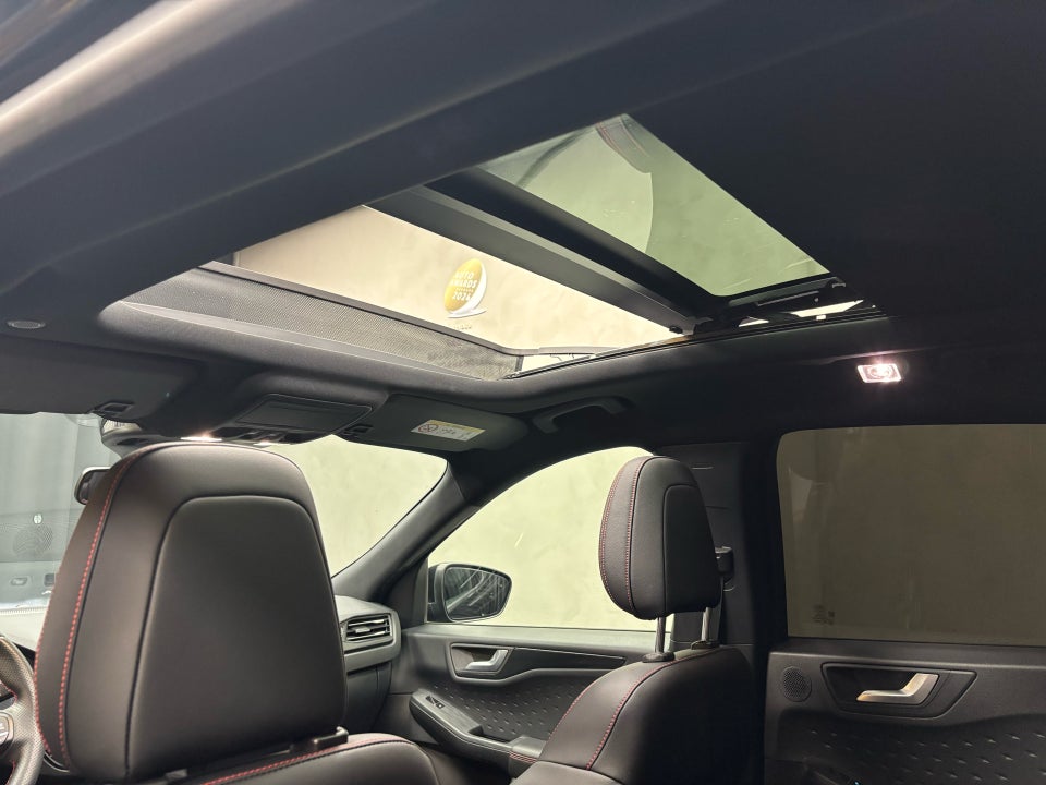 Ford Kuga 2,5 PHEV ST-Line X CVT 5d