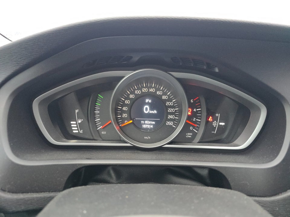 Volvo V40 2,0 D2 120 Momentum 5d