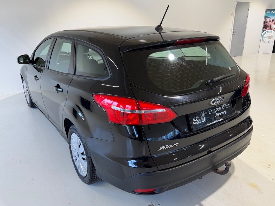 Ford Focus 1,5 TDCi 120 Business stc. 5d