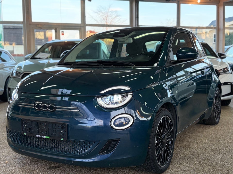 Fiat 500e 42 Icon Sky 3d