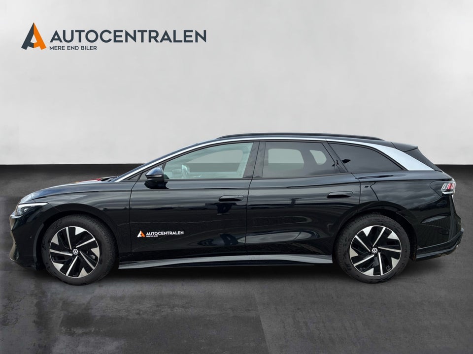 VW ID.7 77 Style+ Tourer 5d