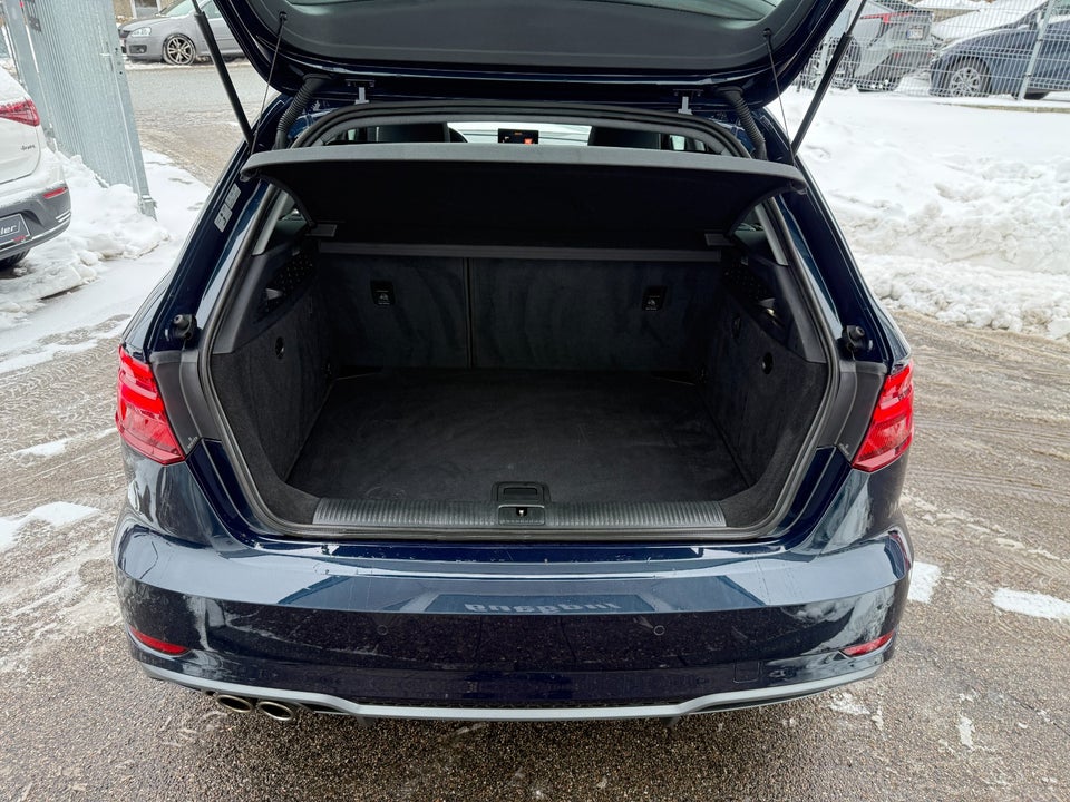 Audi A3 35 TFSi Sport Limited plus Sportback S-tr. 5d