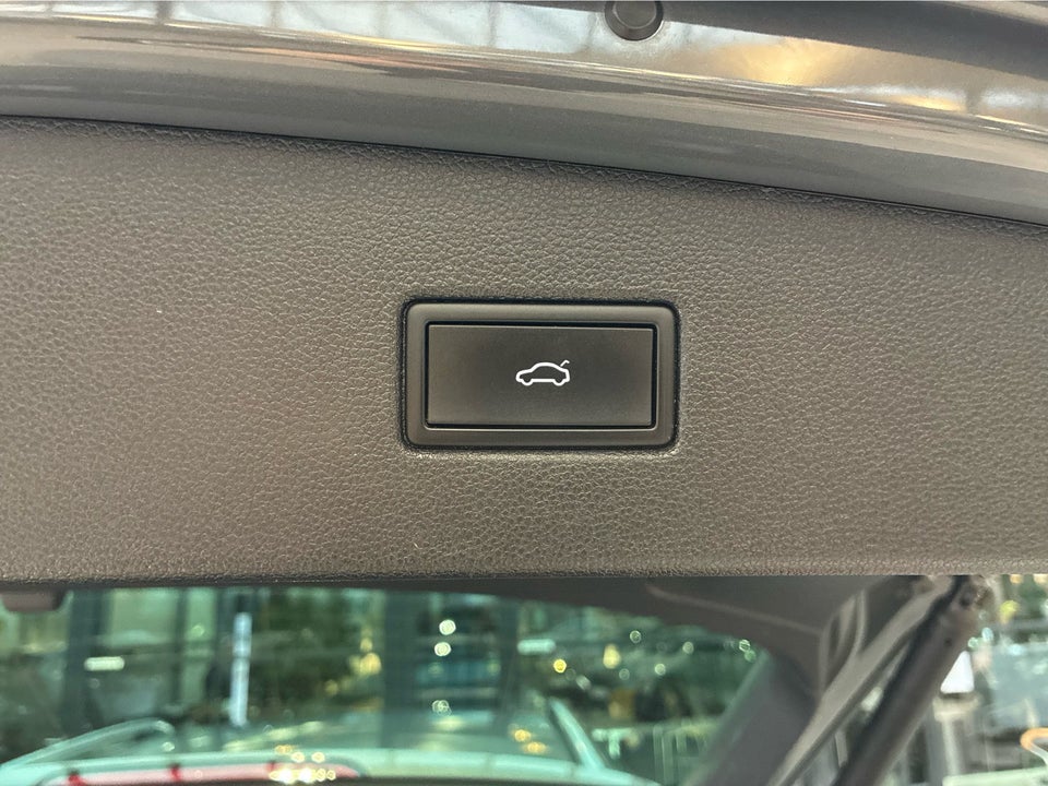 VW Tiguan 1,4 eHybrid Elegance DSG 5d