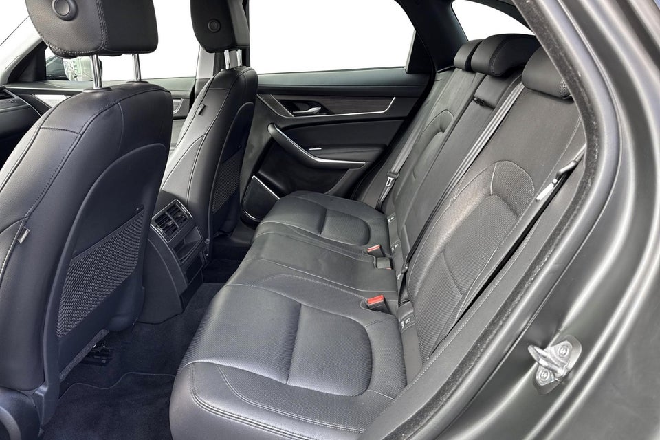 Jaguar F-Pace 2,0 P400e S aut. 5d