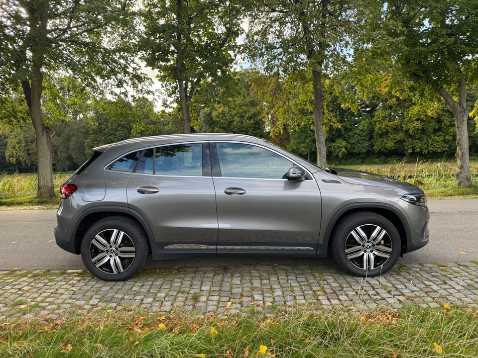 Mercedes EQA250 5d