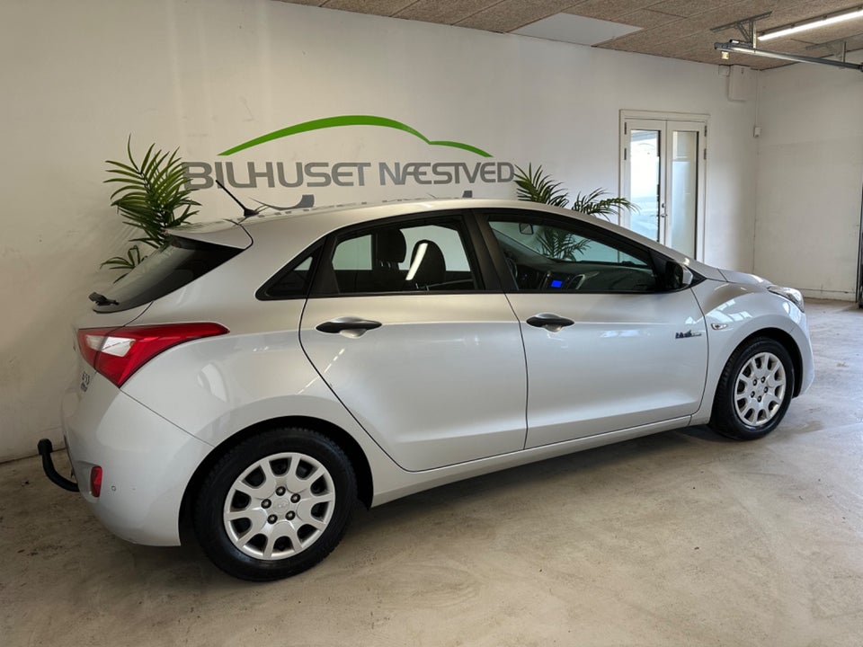 Hyundai i30 1,6 CRDi 110 Style Eco 5d