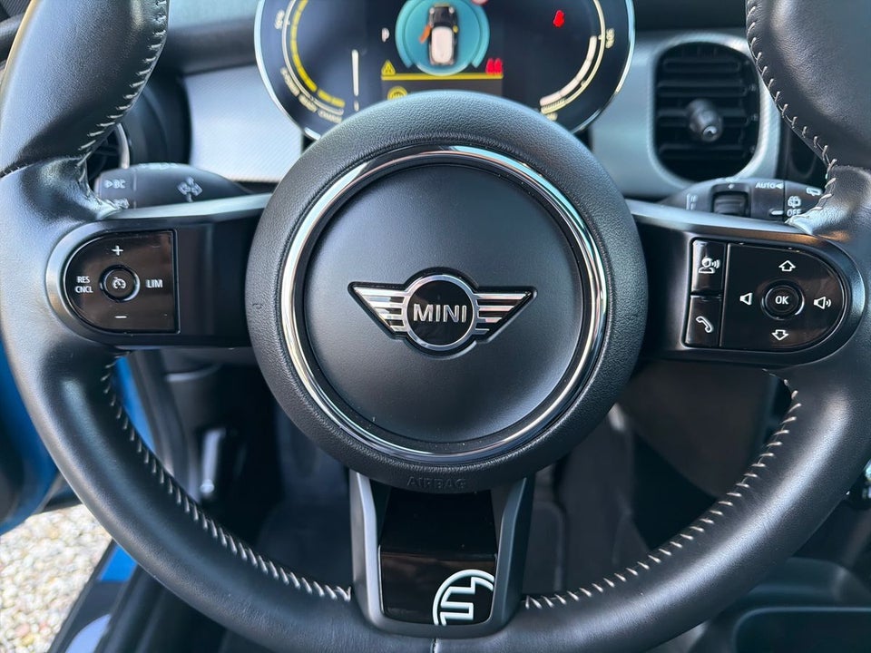 MINI Cooper SE Yours Trim 3d