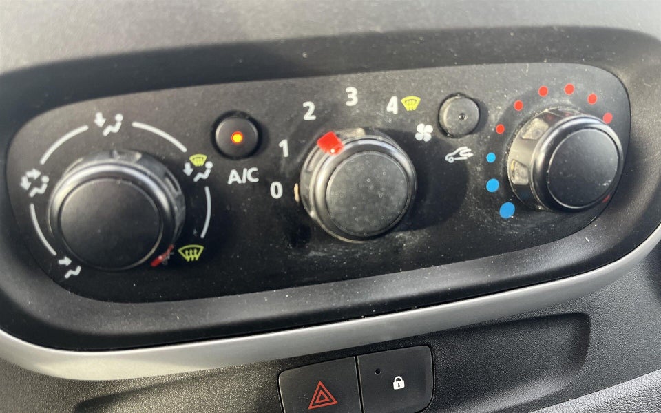 Nissan NV300 1,6 dCi 125 L2H1 Working Star