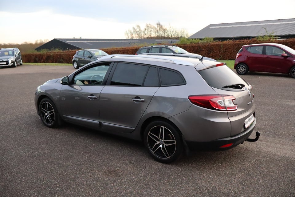 Renault Megane III 1,5 dCi 110 Expression Sport Tourer aut. 5d