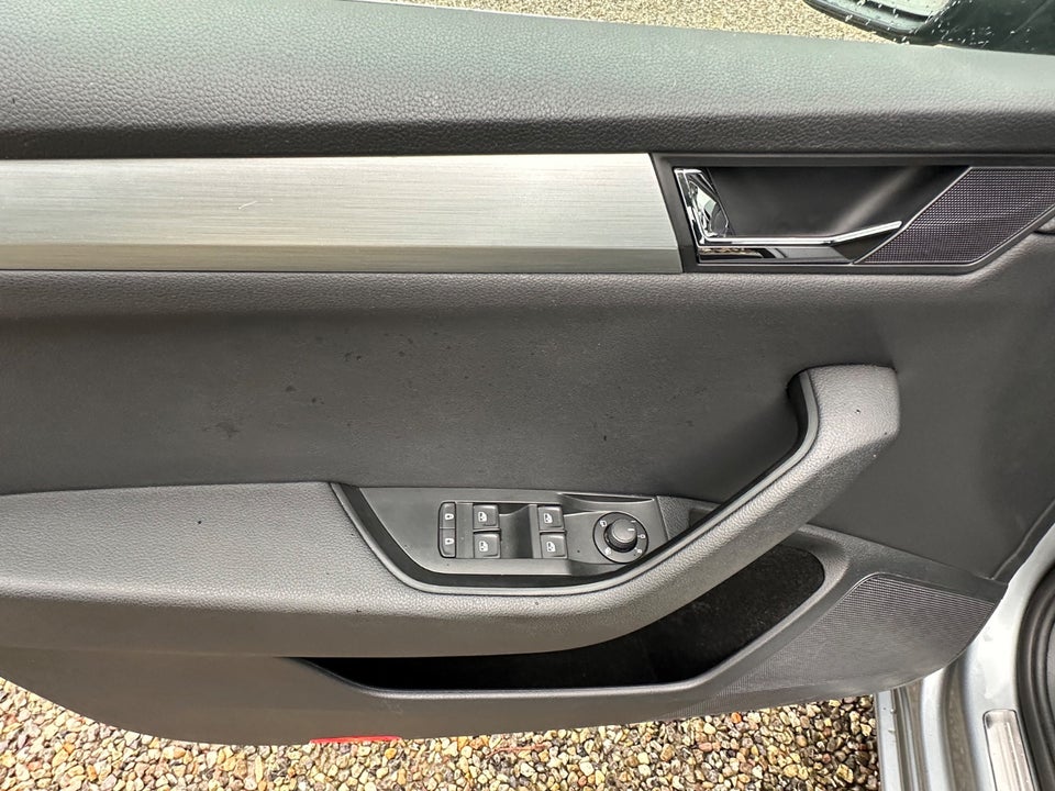 Skoda Superb 1,5 TSi 150 Ambition Combi DSG 5d