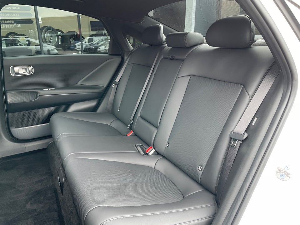 Hyundai Ioniq 6 77 Ultimate AWD 4d