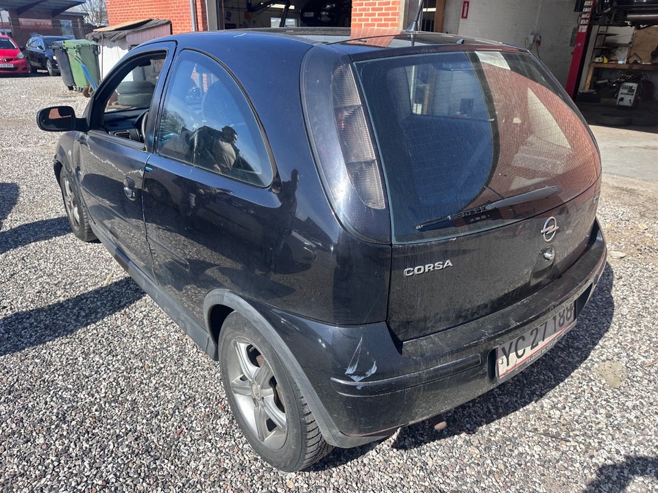 Opel Corsa 1,2 16V Comfort 3d