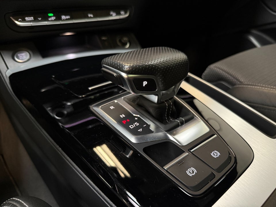 Audi Q5 50 TFSi e S-line quattro S-tr. 5d