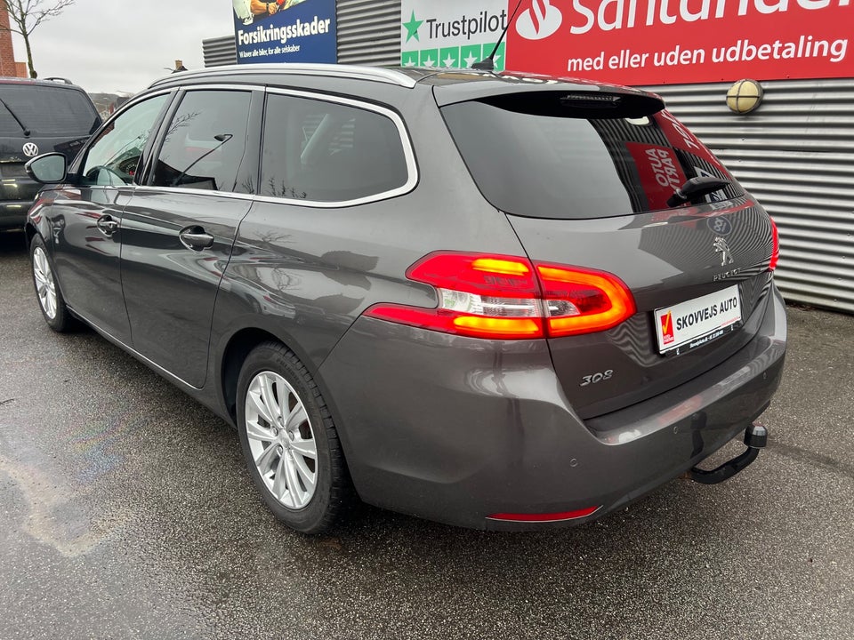 Peugeot 308 1,5 BlueHDi 130 Style SW 5d