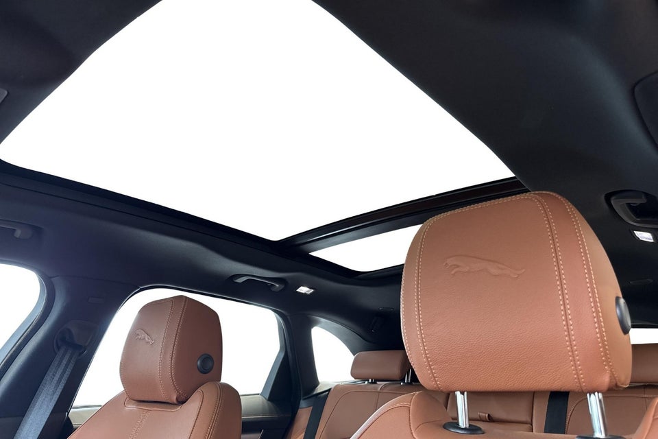 Jaguar F-Pace 2,0 P400e R-Dynamic SE aut. 5d