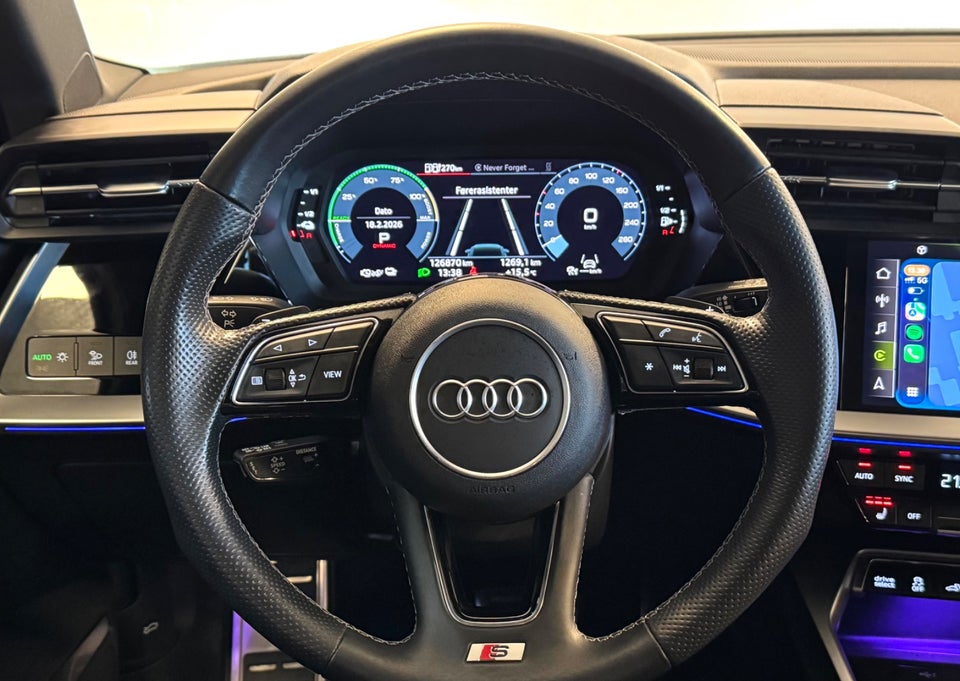 Audi A3 40 TFSi e S-line Sportback S-tr. 5d