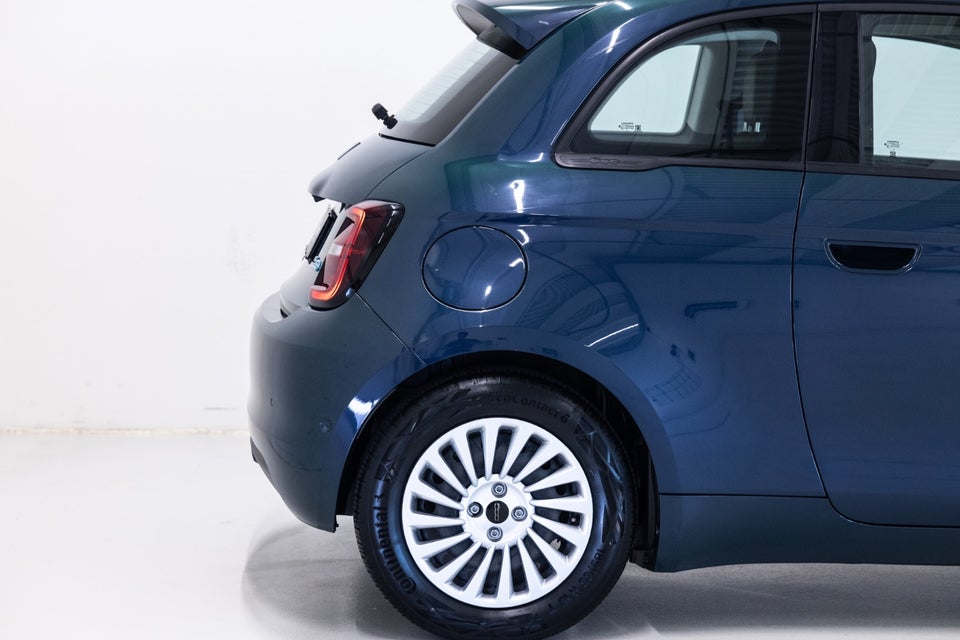 Fiat 500e 42 Icon 3d