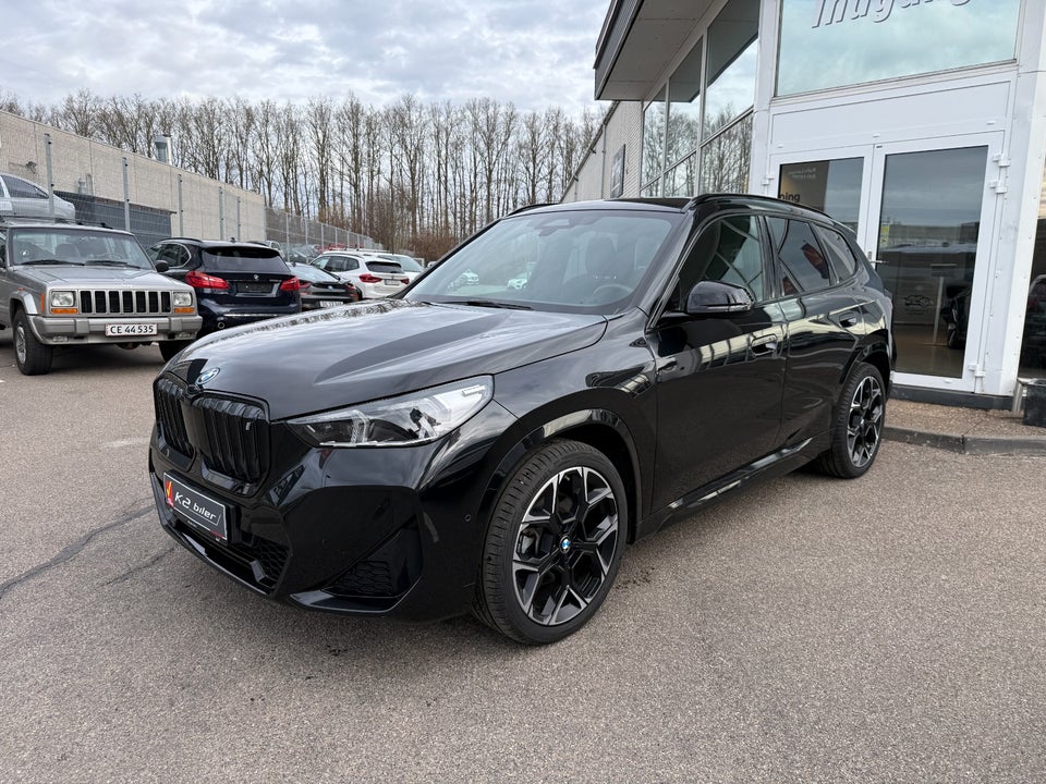 BMW iX1 xDrive30 M-Sport 5d