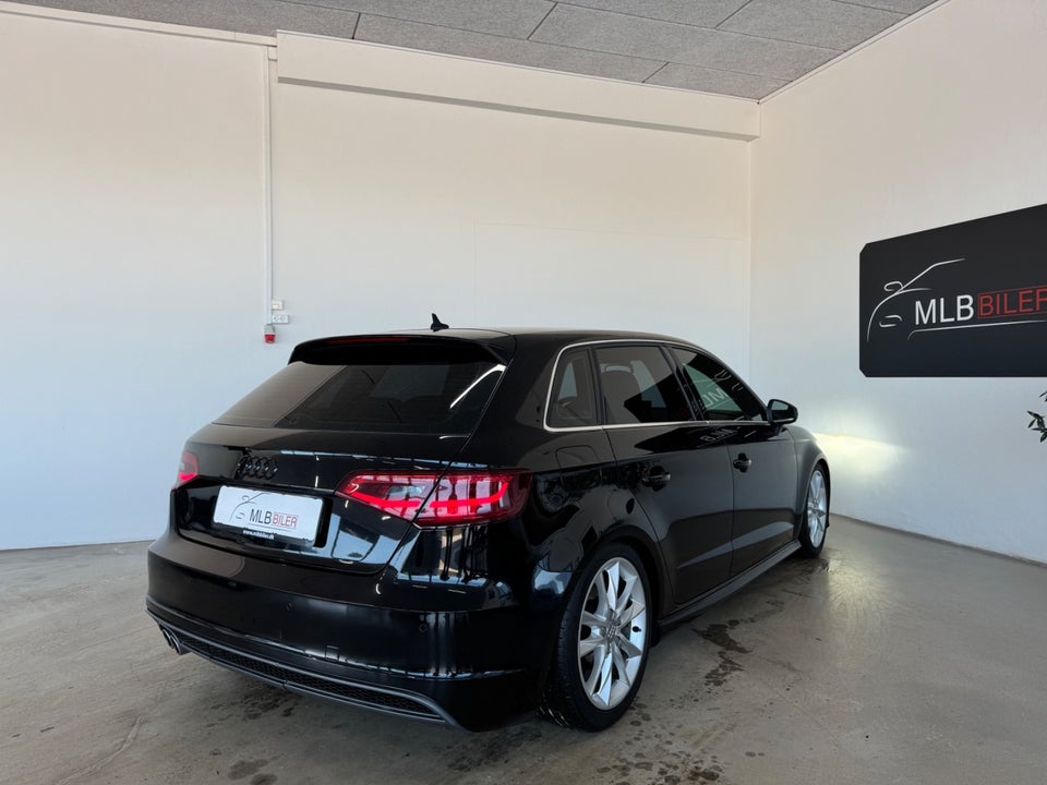 Audi A3 2,0 TDi 150 S-line Sportback S-tr. 5d