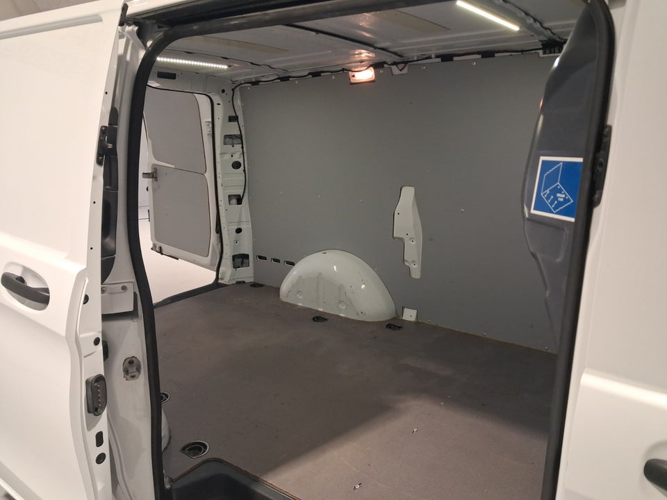 Mercedes Vito 114 2,0 CDi Kassevogn aut. L RWD
