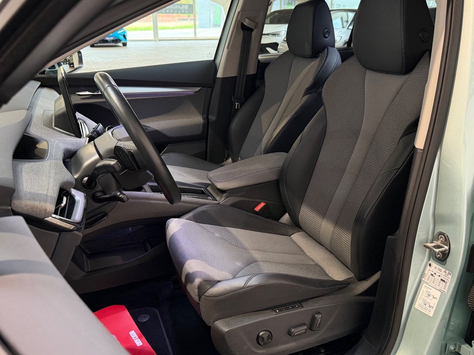 Skoda Enyaq 60 iV Loft 5d