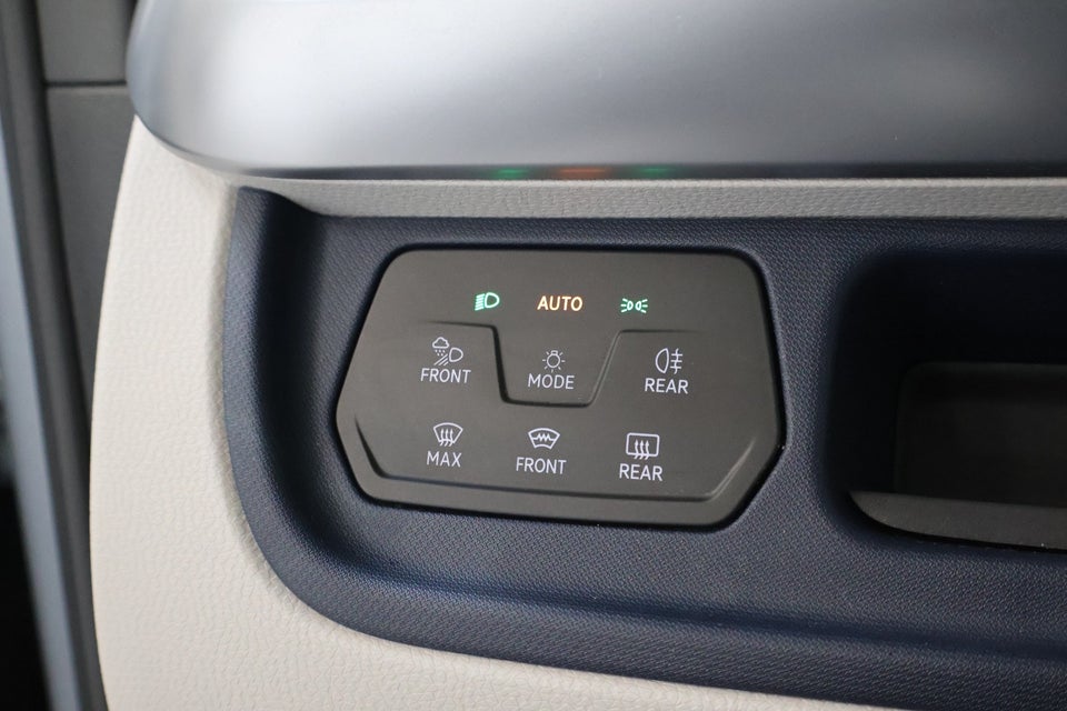 VW ID.Buzz 77 Pro SWB 5d