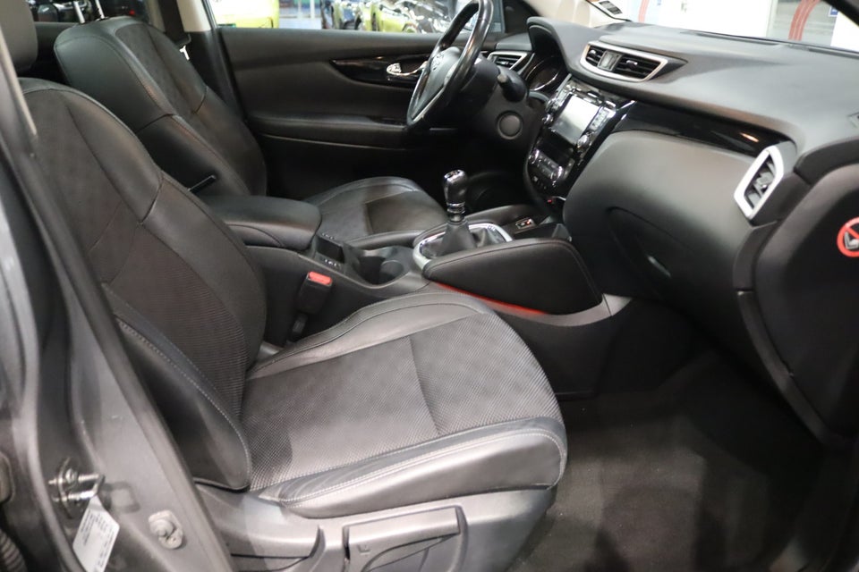 Nissan Qashqai 1,6 dCi 130 Tekna+ 5d