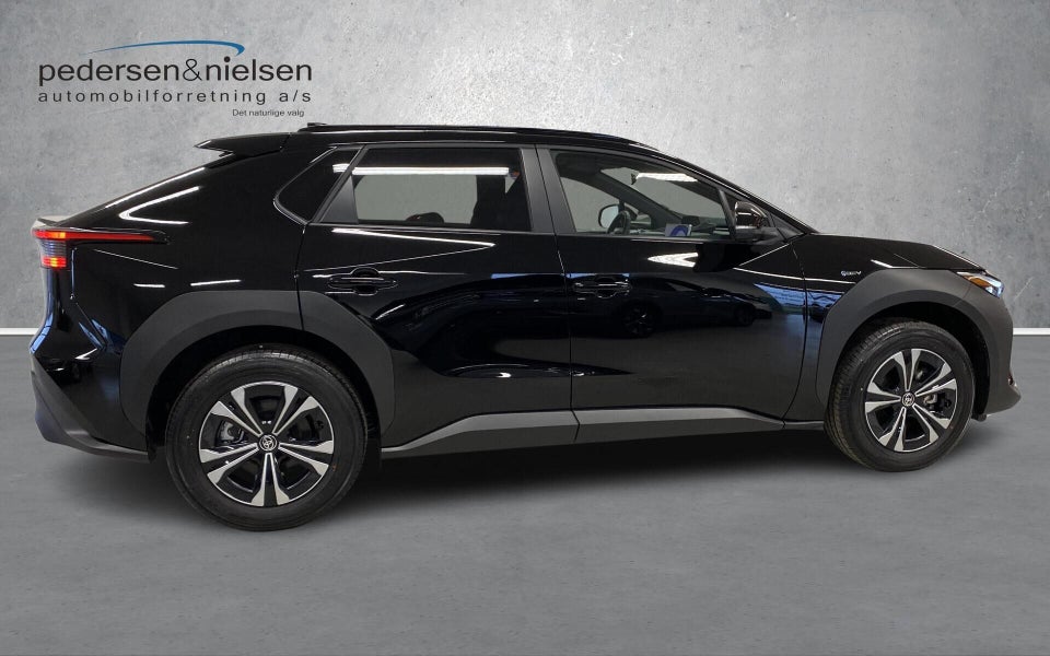 Toyota bZ4X 73 Executive 5d