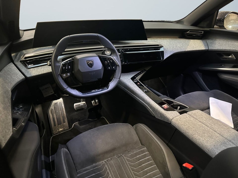 Peugeot e-5008 77 GT 7prs 5d