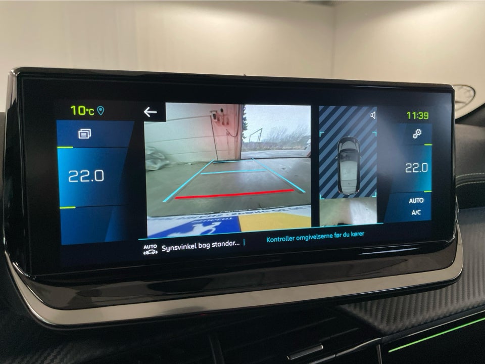 Peugeot e-208 50 GT 5d