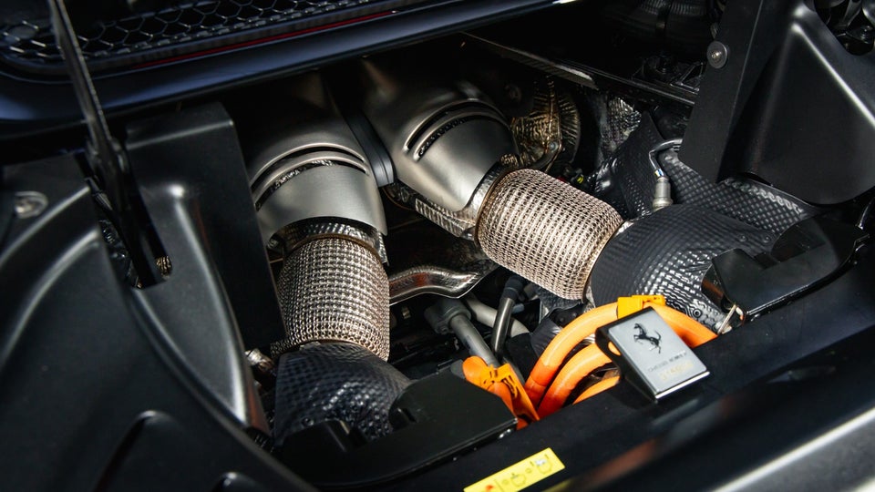 Ferrari 296 GTS 2,9 DCT 2d