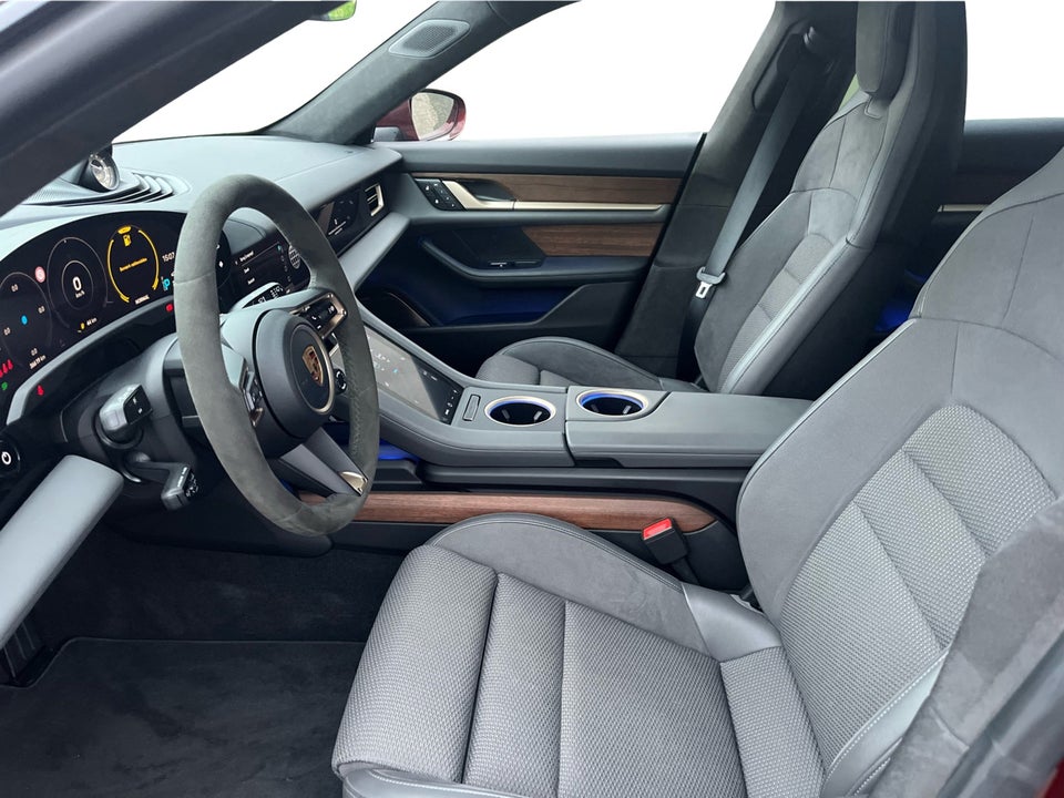 Porsche Taycan 4 Performance+ Cross Turismo 5d