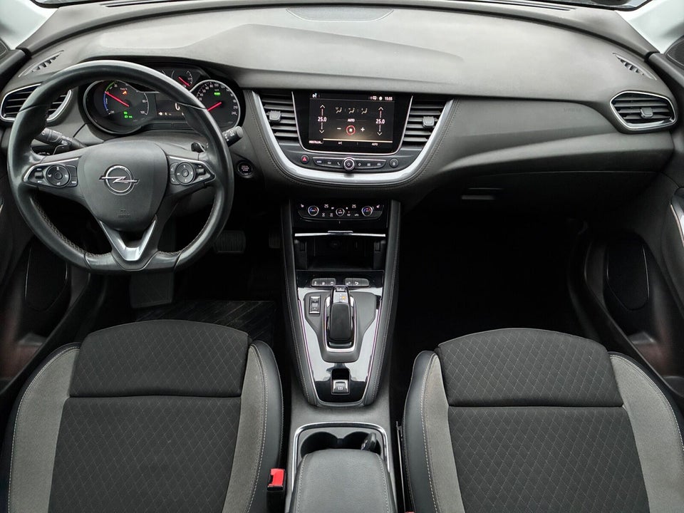 Opel Grandland X 1,6 Hybrid4 Cosmo Prestige aut. 5d