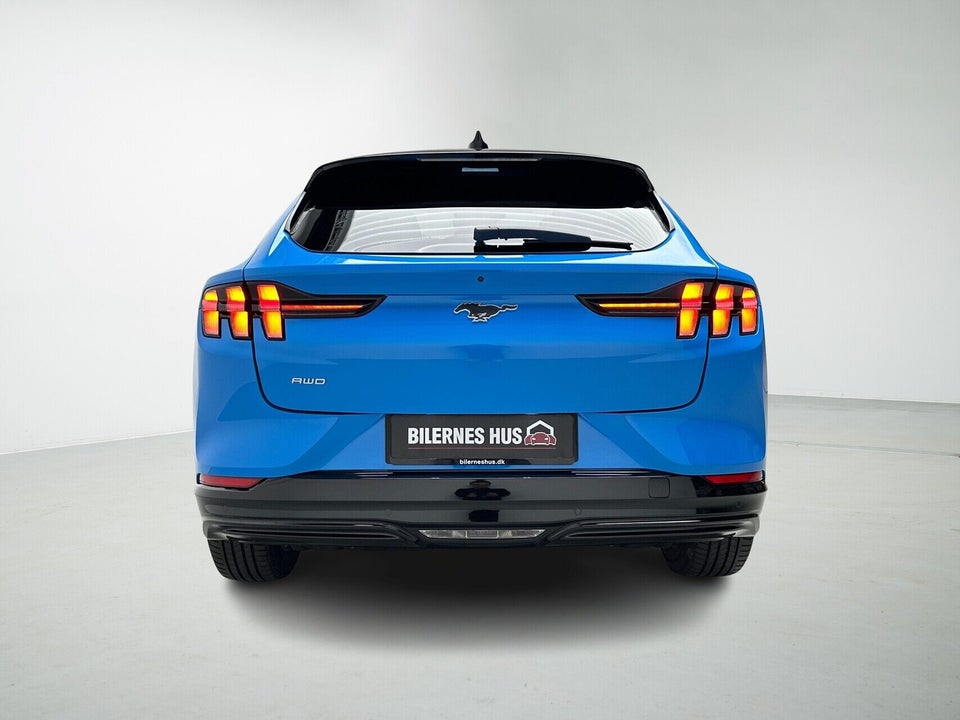 Ford Mustang Mach-E 98 Premium Extended Range AWD 5d