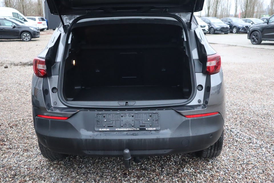 Opel Grandland X 1,2 T 130 Enjoy 5d