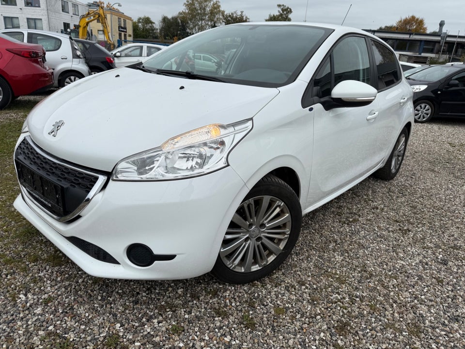 Peugeot 208 1,2 VTi Active 5d