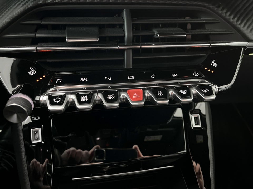 Peugeot e-208 50 GT 5d