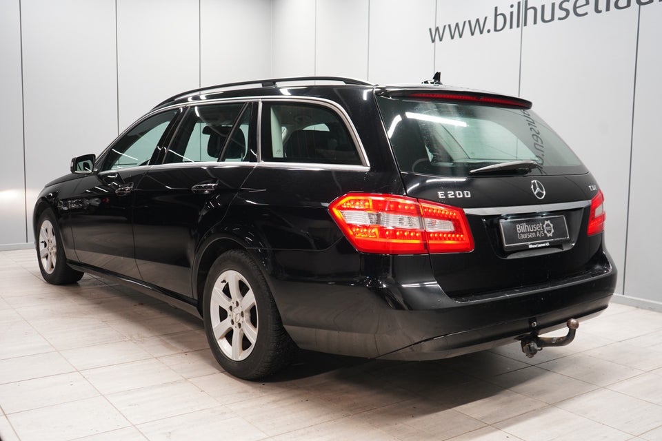 Mercedes E200 2,2 CDi Avantgarde stc. BE 5d