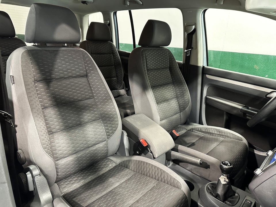 VW Touran 1,9 TDi 100 Trendline 5d