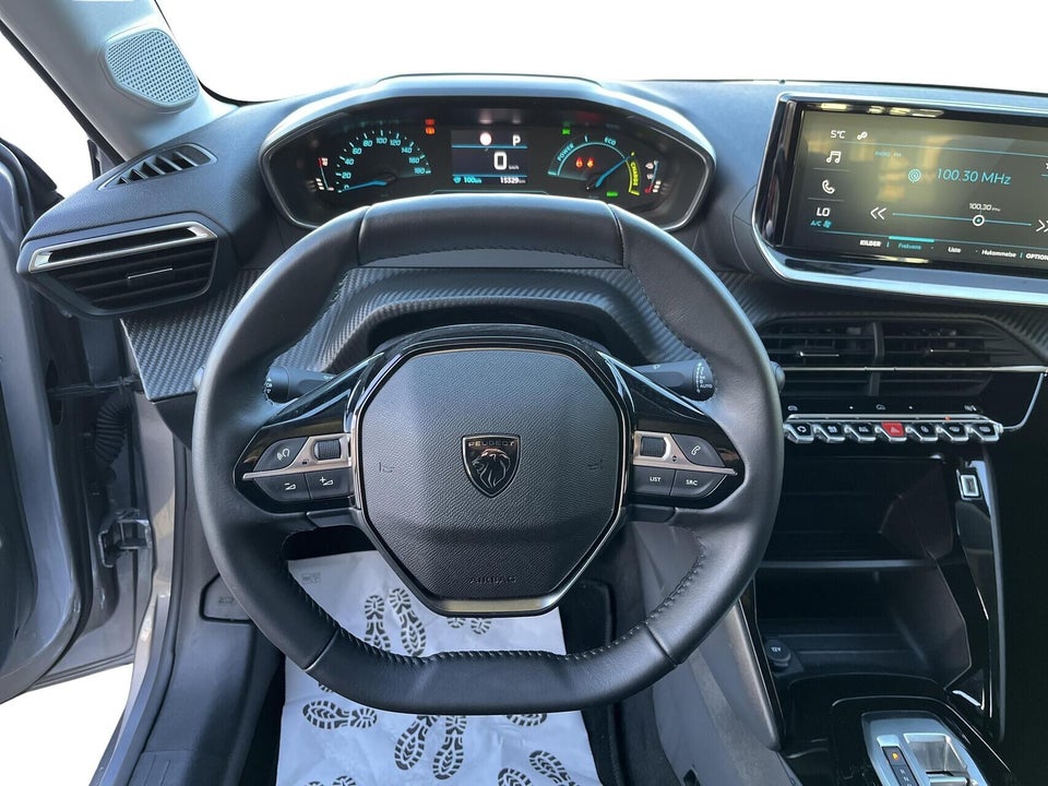 Peugeot e-208 50 Style 5d