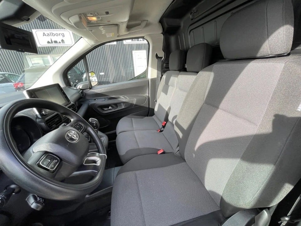 Toyota ProAce City 1,5 D 102 Medium Comfort 6d